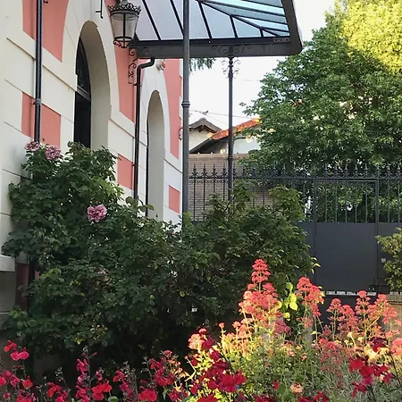 Le Clos De La Pomponnette Frühstückspension *